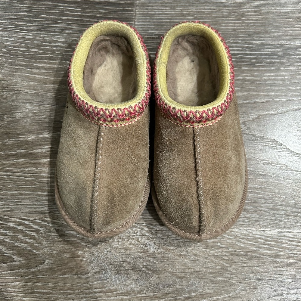 Kids Uggs Tasman slippers